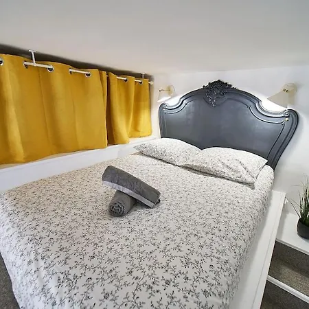Appartement Duguesclin Baroque / De Charme